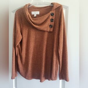 Sweater top. Size L